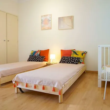 Apartmán Spacious Close To Golf Course In *